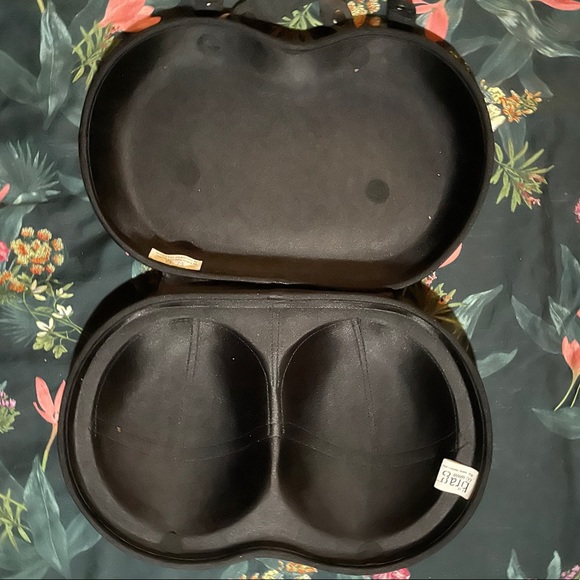 The Brag Bra Bag - Travel Bra Bag NWOT - Picture 2 of 4